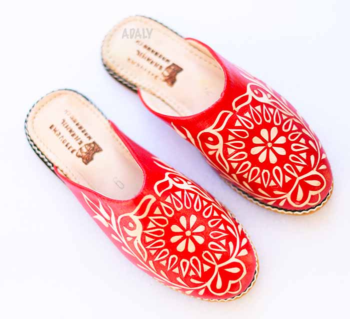 Nezha Slippers - image 3