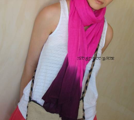 Écharpe marocaine fuchsia en coton style touareg sahara