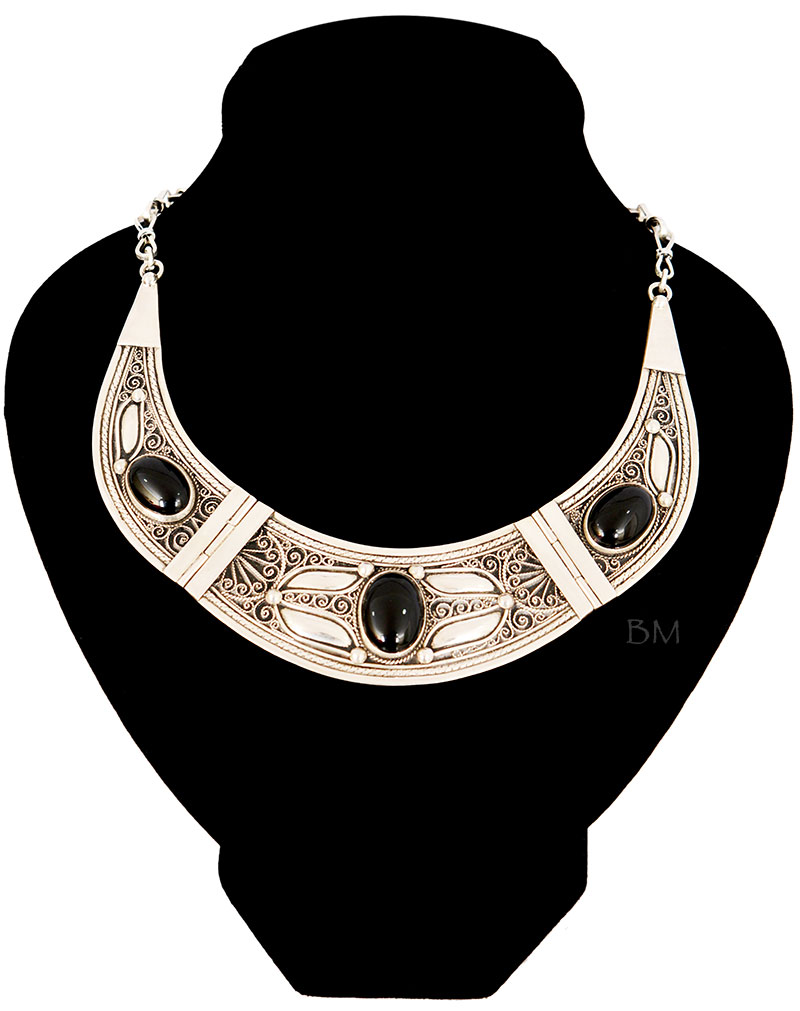 Collier Plastron Argent Tuda